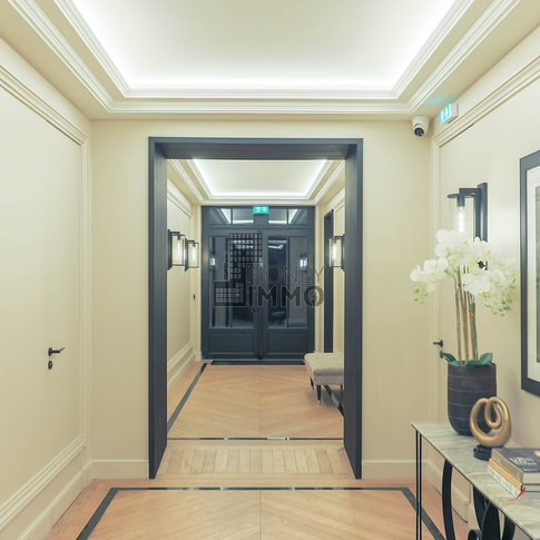 Appartement 2 pièces Paris 8