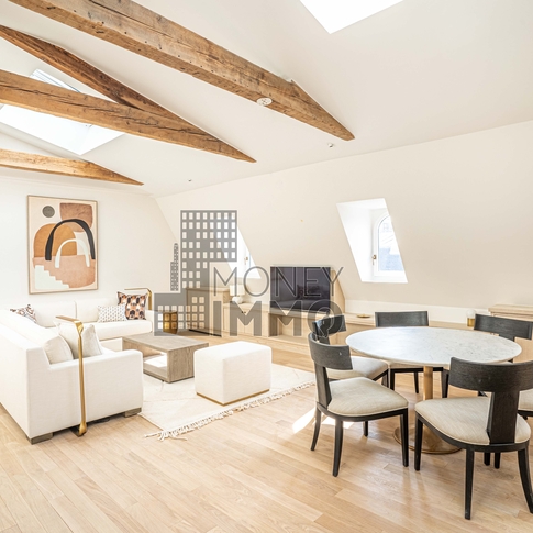 Appartement 4 pièces Paris 8