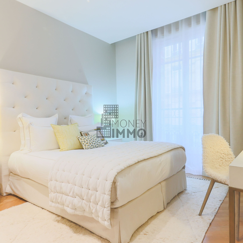 Appartement 5 pièces Paris 8