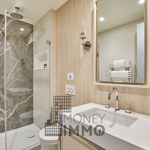 Appartement 5 pièces PARIS