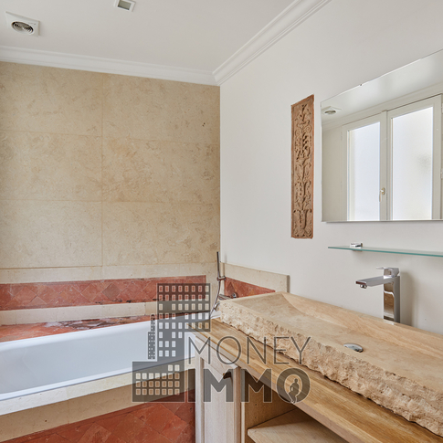 Appartement 6 pièces PARIS