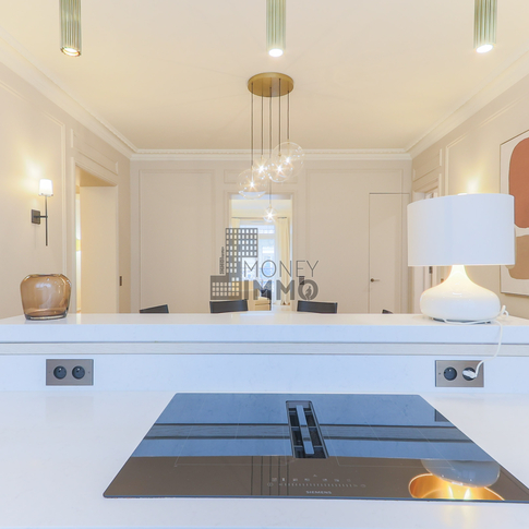 Appartement 5 pièces Paris 8