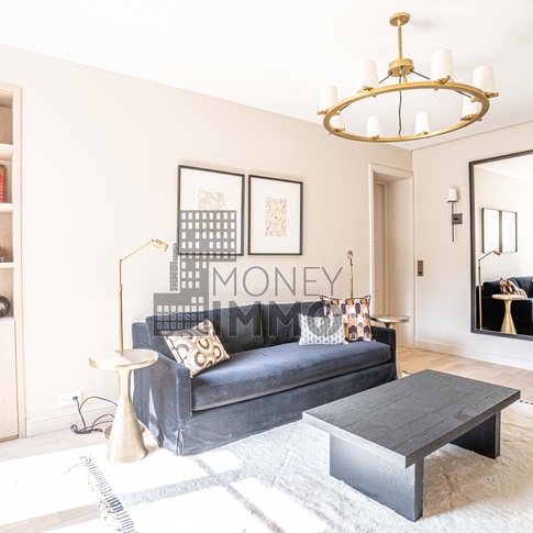 Appartement 2 pièces Paris 8