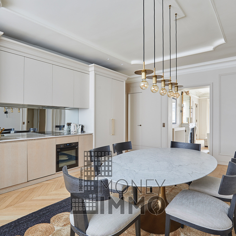 Appartement 5 pièces Paris 8