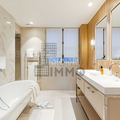 Appartement 6 pièces Paris