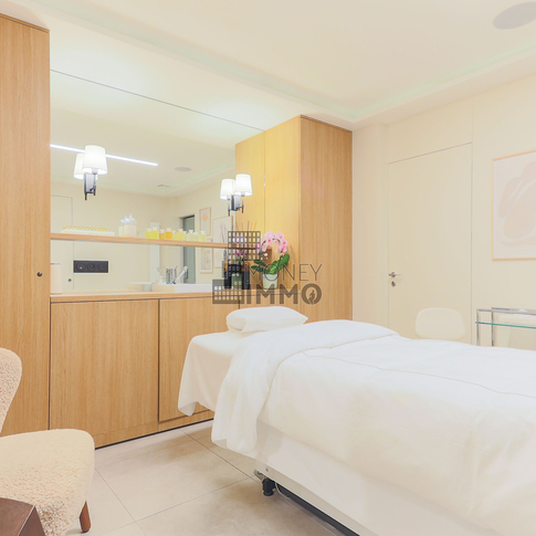 Appartement 5 pièces Paris 8